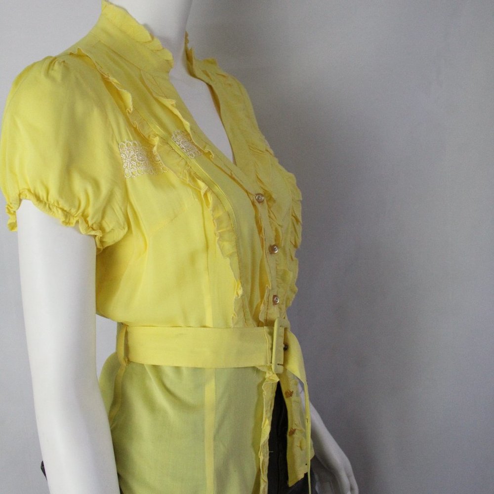 Springy Yellow Blouse - Picture 2 of 10
